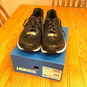 Hoka Clifton 4 size 10